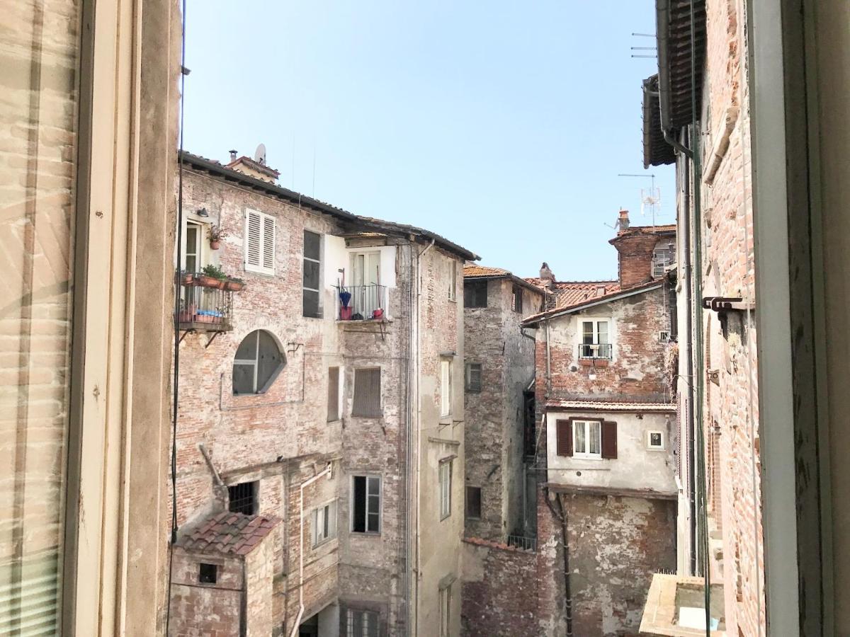 La Casa Del Pesce - Within The Historical Walls Of Lucca Exterior photo